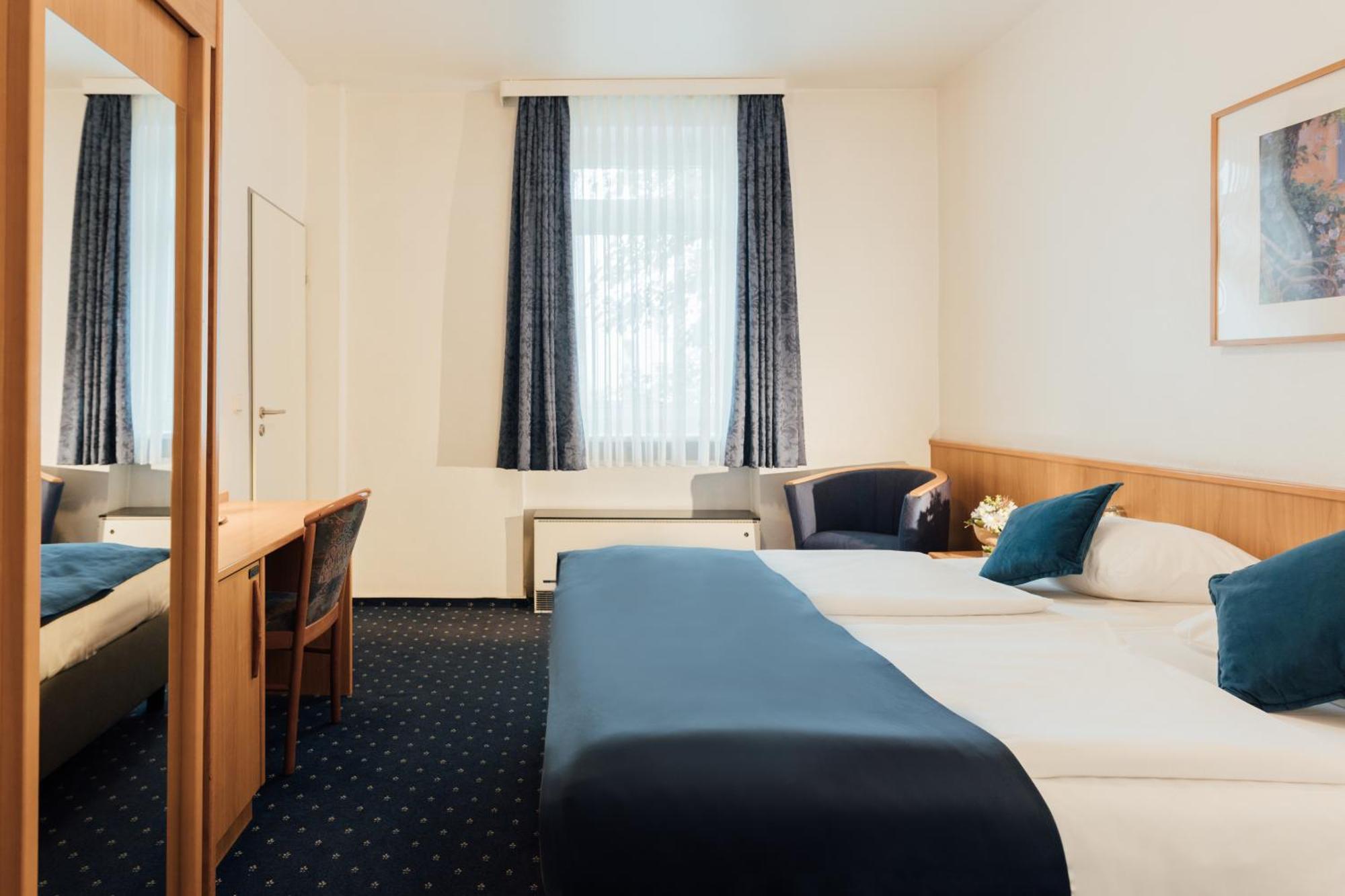 Hotel Commerz Hamburg Ngoại thất bức ảnh